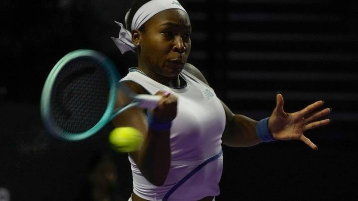 Coco Gauff revives her chances of advancing at WTA Finals by eliminating Jasmine Paolini