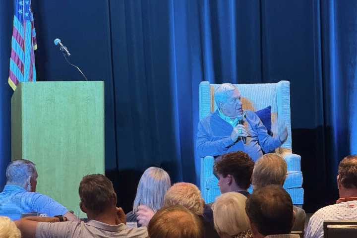 Mack Brown joins Horseshoe Bay Sports Club as a speaker