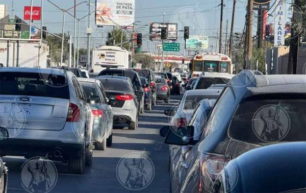 Video: Semáforos apagados provocan tráfico en la Ejército Nacional