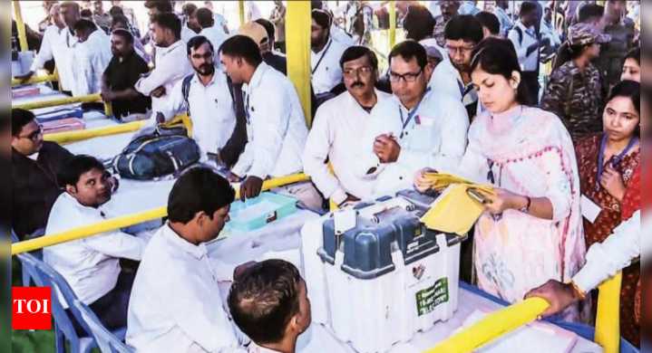 12 Bihar ministers among 1,302 candidates entering last