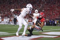 Deadspin | Gunner Stockton (5 total TDs), No. 5 Georgia dominate No. 10 Texas