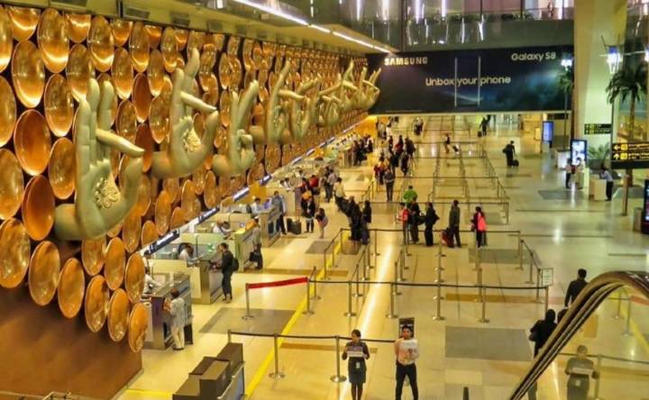 Delhi Airport flight operations disrupted as ATC glitch hits over 100 flights