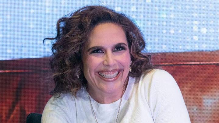 Angélica Vale da la vuelta al divorcio y celebra su cumpleaños