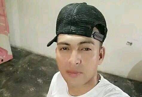 Un joven se quita la vida con un cable y culpa a terceras personas