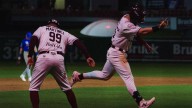 Tomateros deja en el terreno a Charros con un tablazo de Jon Singleton