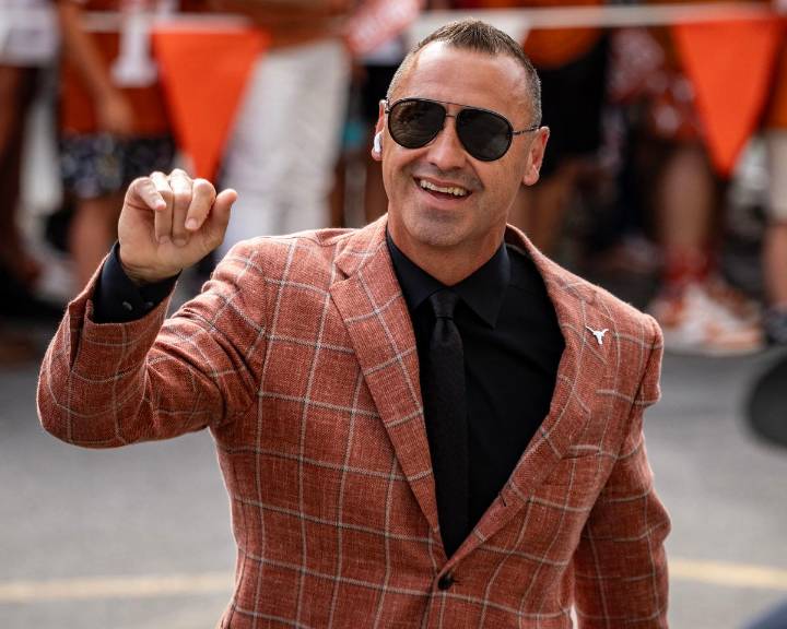 Steve Sarkisian Does Damage Control for Texas After $6.3B NFL Side Receives Promising Update Steve Sarkisian rushes to do damage control for the Texas Longhorns, after a promising update from a $6.3B 