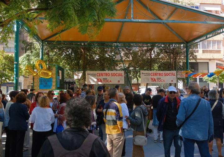 Los vecinos de Benalúa no se rinden: 100 semanas exigiendo un centro social