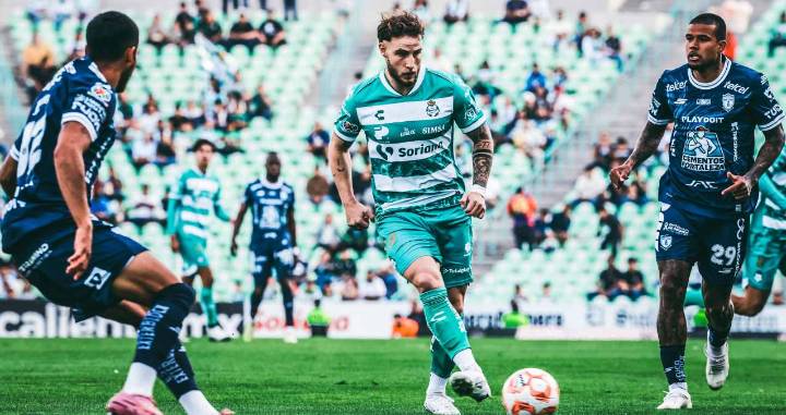 Santos Laguna derrota a Pachuca y asegura su lugar en el Play