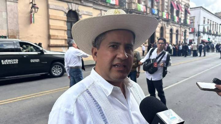 Gabinete de Seguridad sesiona tras asesinato del alcalde de Uruapan; Sheinbaum lamenta el crimen