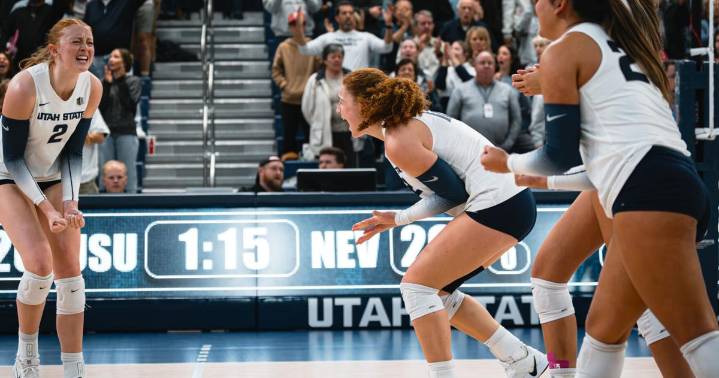 Aggies pull off reverse sweep of Boise State in MW semifinal classic