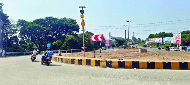Bantwal: Warning sign, signal installed at BC Road circle after fatal accident