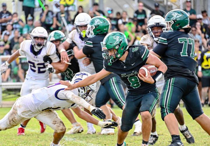 Waimea, Kapaa in state football finals