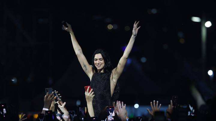 ¡Dua Lipa ya está en México! La emoción se desborda a días de sus conciertos y la apertura de su taquería