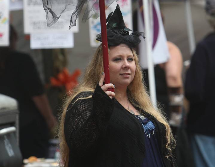 Salem woman to plead guilty in Harvard morgue scandal