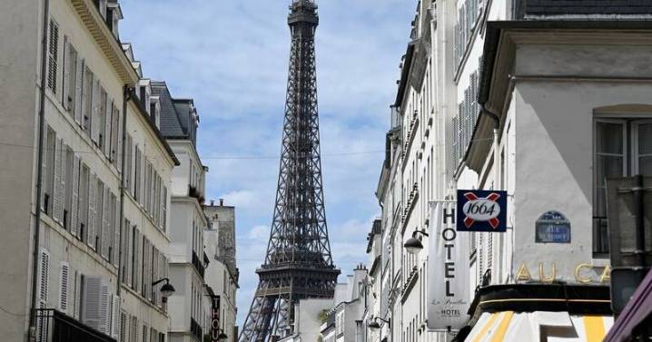 Four arrested after disrupted Israeli Paris concert