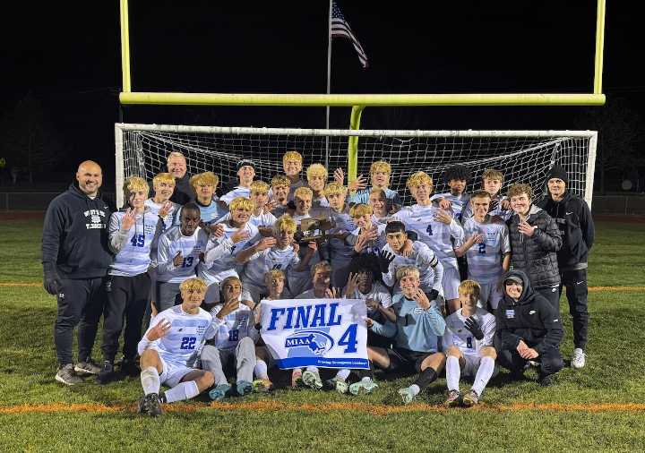West Springfield boys soccer edges past Longmeadow in D