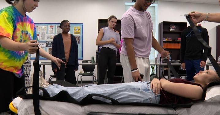 Fulton High School adds EMT training course