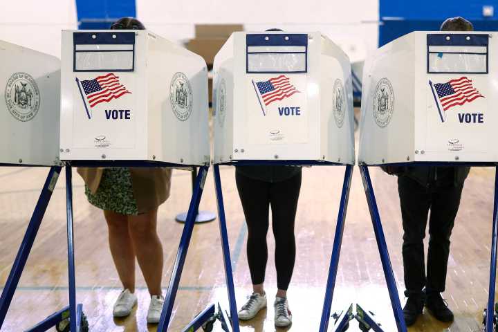 Who are the midterm 2026 swing voters at play? What pollsters are saying