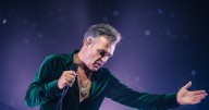 Un historial bochornoso: Morrissey ha cancelado más recitales en Chile de los que ha dado