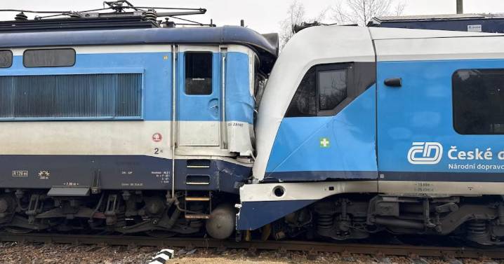 Al menos medio centenar de heridos tras una colisión entre dos trenes en la República Checa