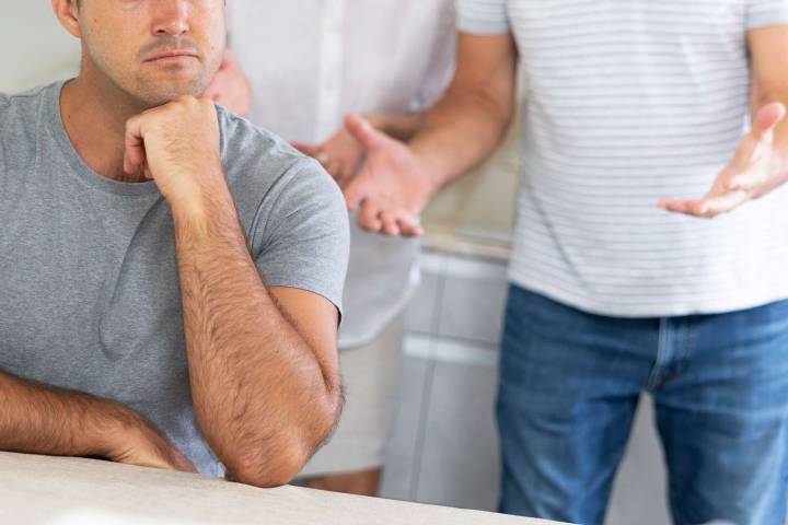 Man Clashes with Girlfriend’s Parents Over Unannounced Visits