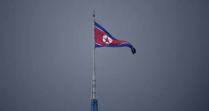 Corea del Norte anuncia acciones "más ofensivas" tras el lanzamiento de un nuevo misil