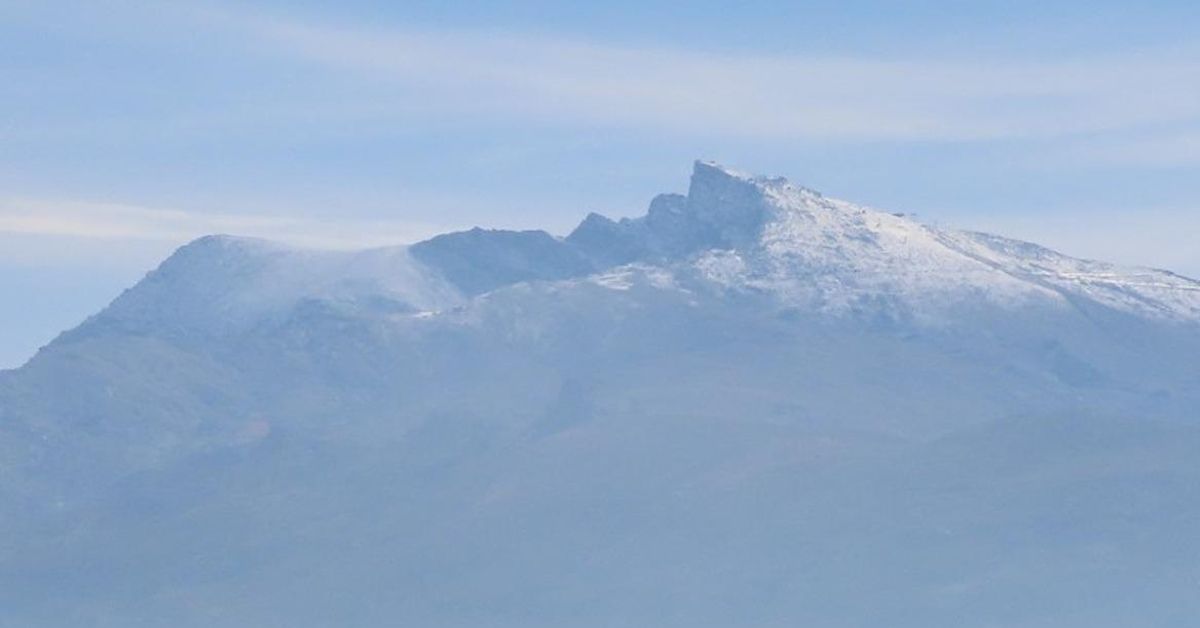 Mucha precaución por viento y bajada de temperaturas: todo lo que hay que saber si se sube a Sierra Nevada este fin de semana