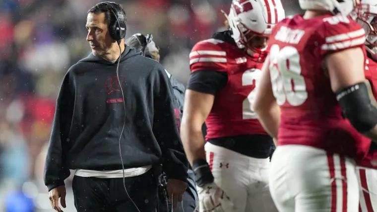 Wisconsin vs. Minnesota — Paul Bunyan’s Axe fight