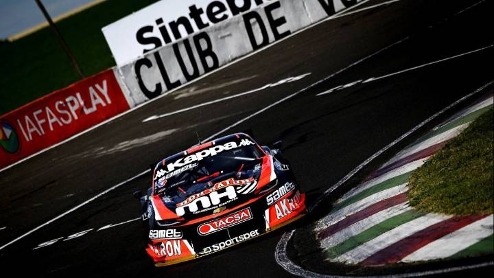 Agustín Canapino no saca el pie del acelerador en el Turismo Carretera y se quedó con la pole en Paraná