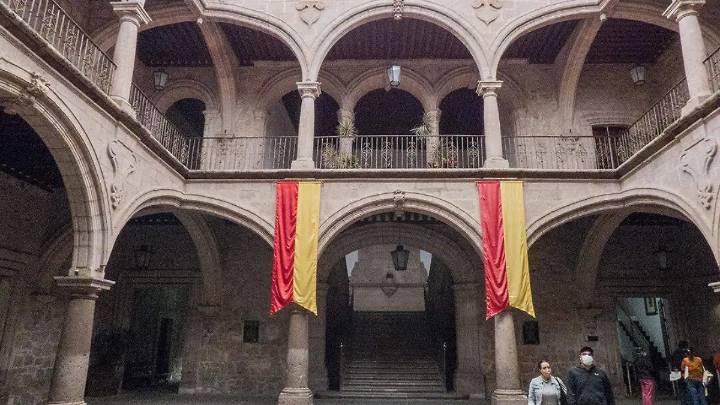 Martínez Alcázar defenderá ante diputados el cobro por uso de Palacio Municipal