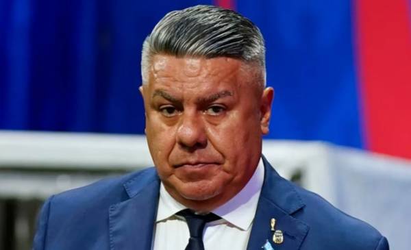 Investigan financiera vinculada a “Chiqui" Tapia por maniobras de lavado por $800.000 millones