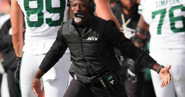 Jets, Browns square off after making some changes during bye