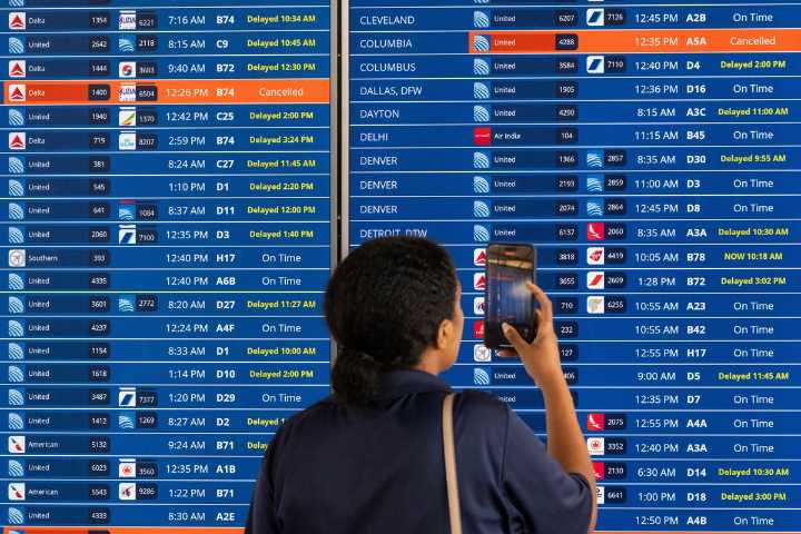 4 Major Texas Airports Prepare For Flight Disruptions And Cancell