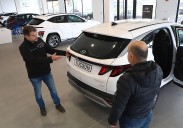 La venta de coches coge fuerza y se convierte en el motor del consumo de los españoles