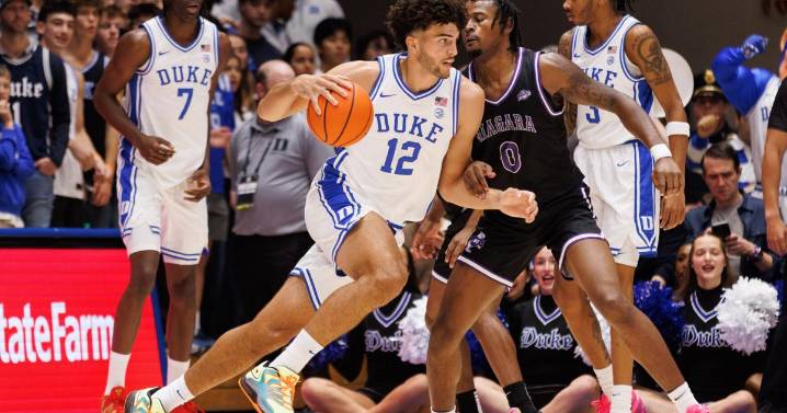 No. 5 Duke routs Niagara 100-42 to stay unbeaten