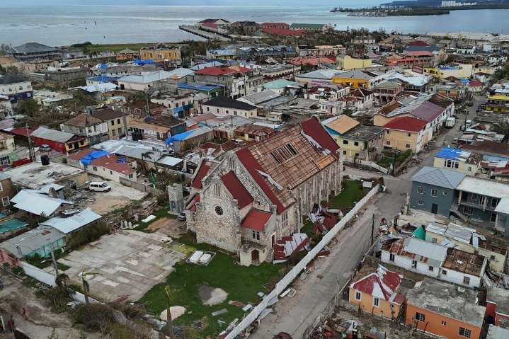 Aid workers rush to deliver relief in hurricane-stricken Jamaica – Winnipeg Free Press