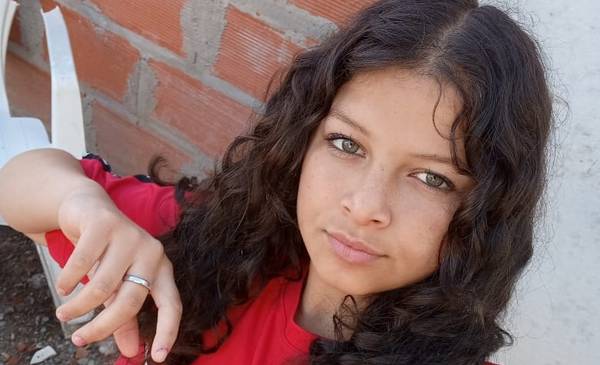 Desesperada búsqueda de una adolescente de 15 años en La Plata: "Son horas de angustia"