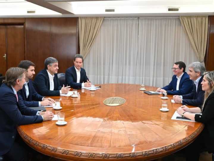 El Gobierno citó a la Ciudad a una reunión por los fondos que le adeuda, pero avisa: "No somos ni Alberto ni Mauricio"