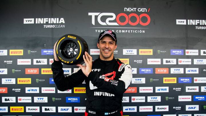 Matías Rossi voló en Uruguay para llegar a la "pole" 25 en el TC2000