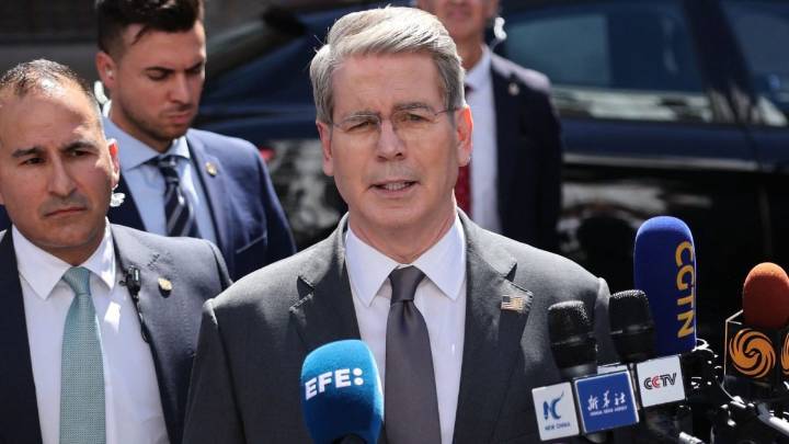 'Train US Workers, Then Go...': Scott Bessent Explains Trump's Strategy With New H