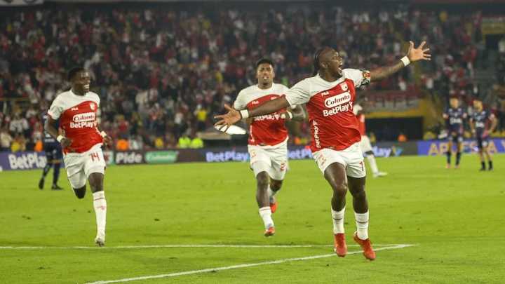 Liga Betplay | Santa Fe mostró garra y corazón en la adversidad y goleó a Fortaleza con un inspirado Hugo Rodallega que marcó tripleta