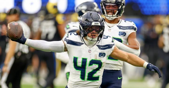 Pre-Snap Reads 11/22: Drake Thomas, others must step up for injured Seahawks