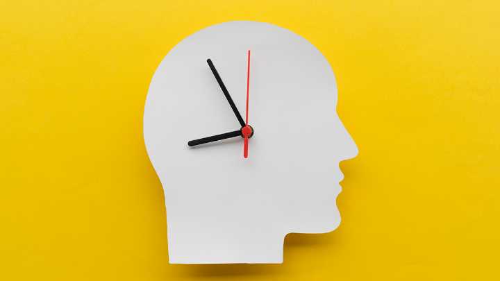 Alzheimer's May Hijack Your Cells' Clocks, Hinting at New Treatments