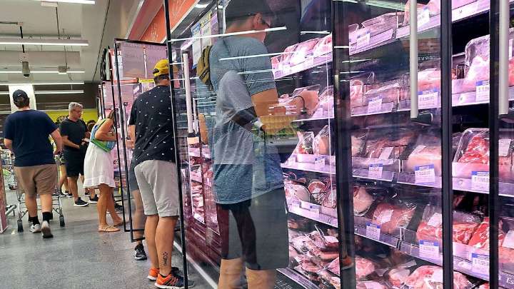 La inflación de octubre se aceleró al 2,3%, según INDEC