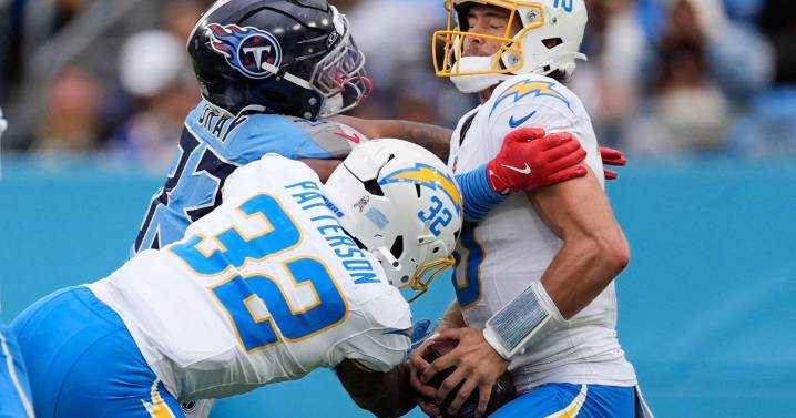 Herbert, Chargers go for third straight win when they welcome Rodgers, Steelers on Sunday night