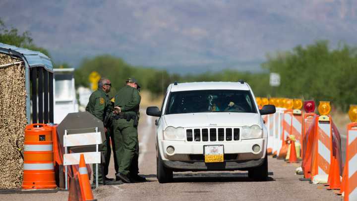 Former Border Patrol agent sentenced to prison for bribery