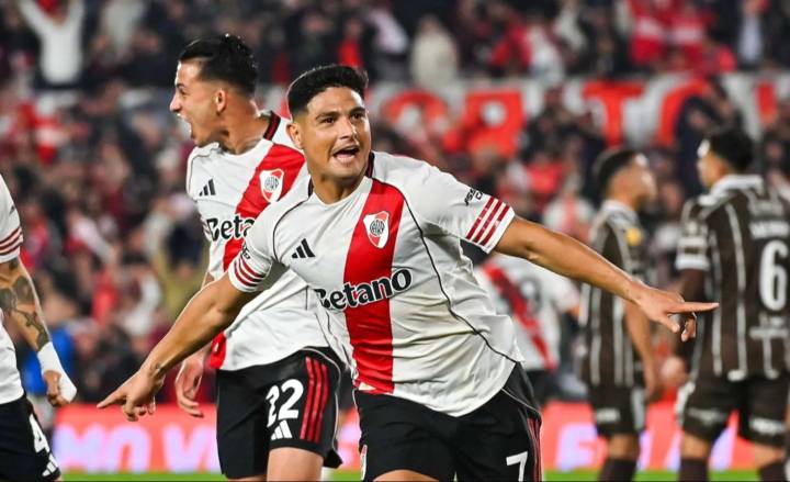 River va por la clasificación en una exigente visita a Vélez