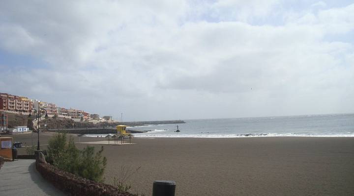 El Gobierno activa el plan de emergencia por contaminación marina en la costa de Canarias
