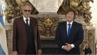 Andrea Bocelli fue condecorado por Javier Milei en la Casa Rosada