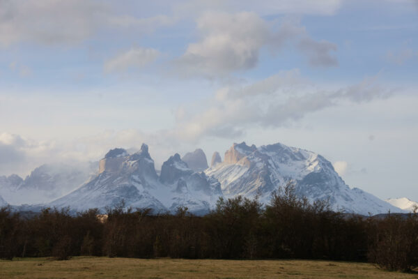 Dos turistas mexicanos fallecidos y otras siete personas extraviadas tras tragedia en Torres del Paine